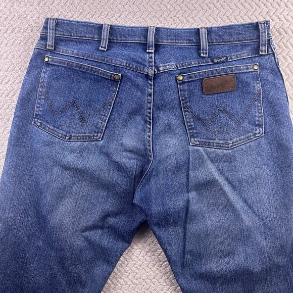 Wrangler Cowboy Cut 47 Mens 35x32 Regular Fit‎ Premium Performance Blue Jeans - Picture 7 of 16